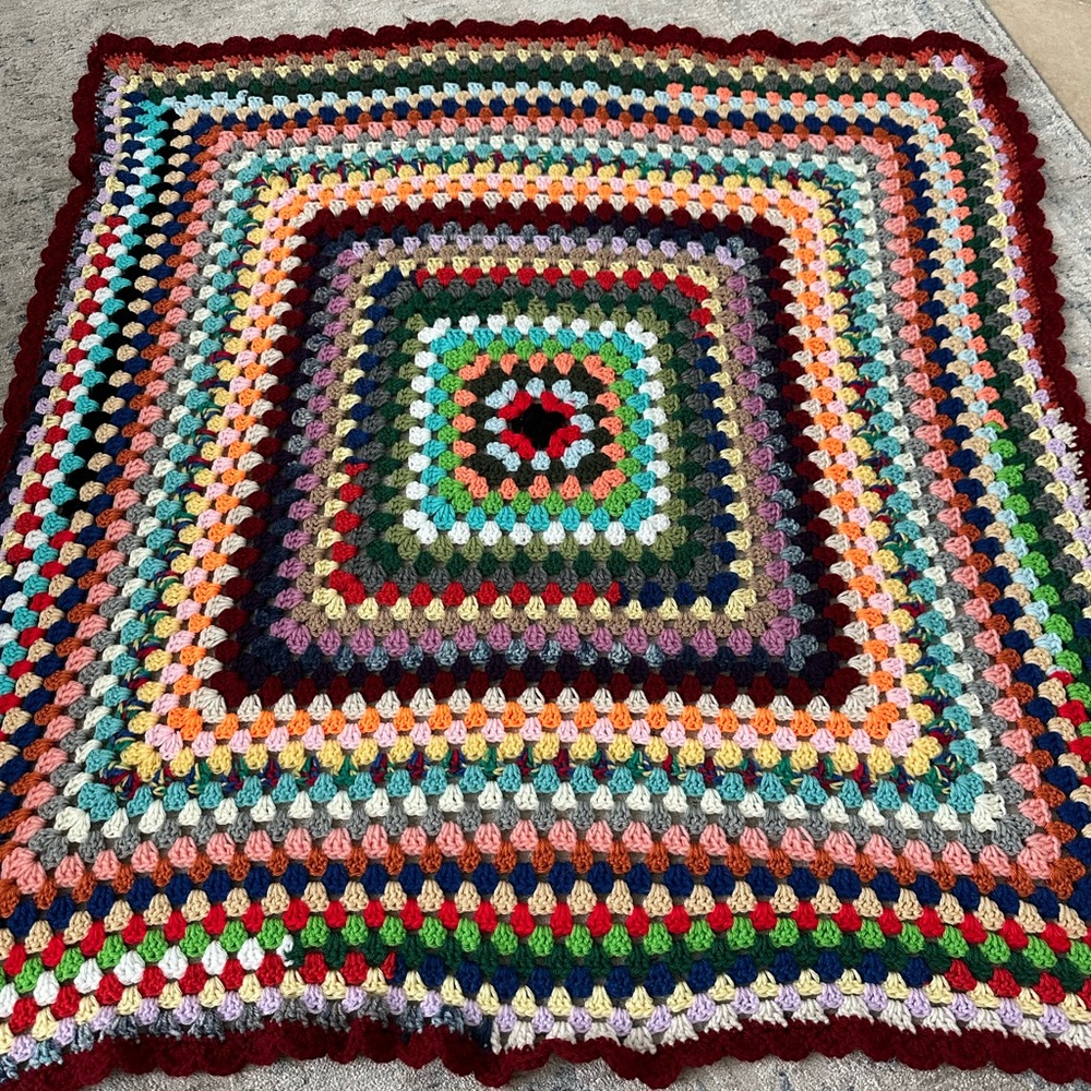 Cute crochet throw! Fun!